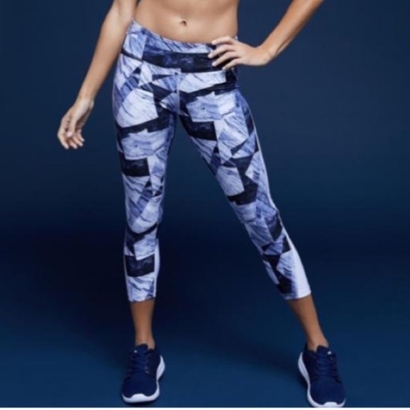 Marika Rock Geometric Print Capri Legging XL - Picture 3 of 8